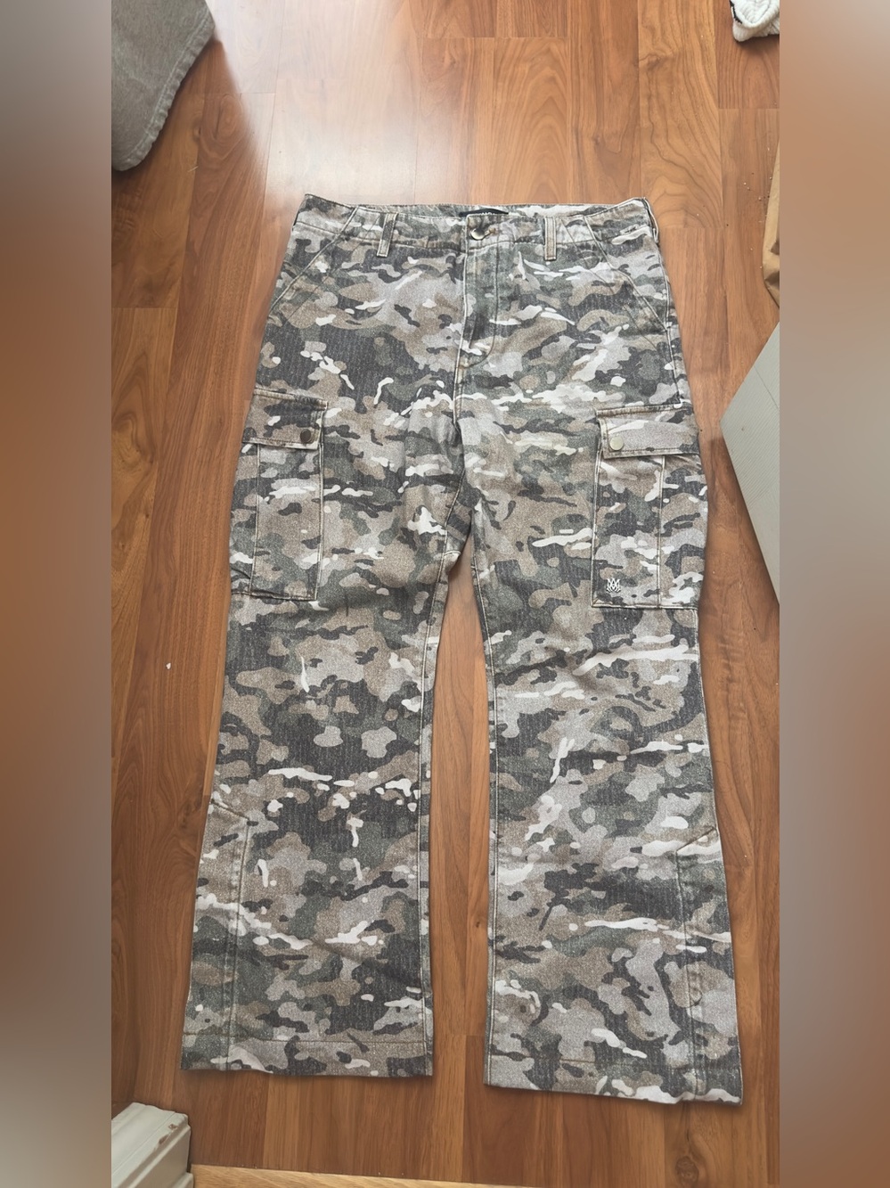 Amiri M65 Camouflage Print Denim Kick Flare Leg Cargo Pocket Jeans 32